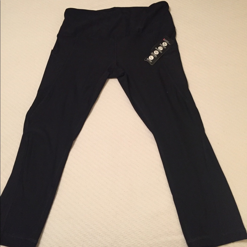 NWT Active Queens Athletic Pants. size M